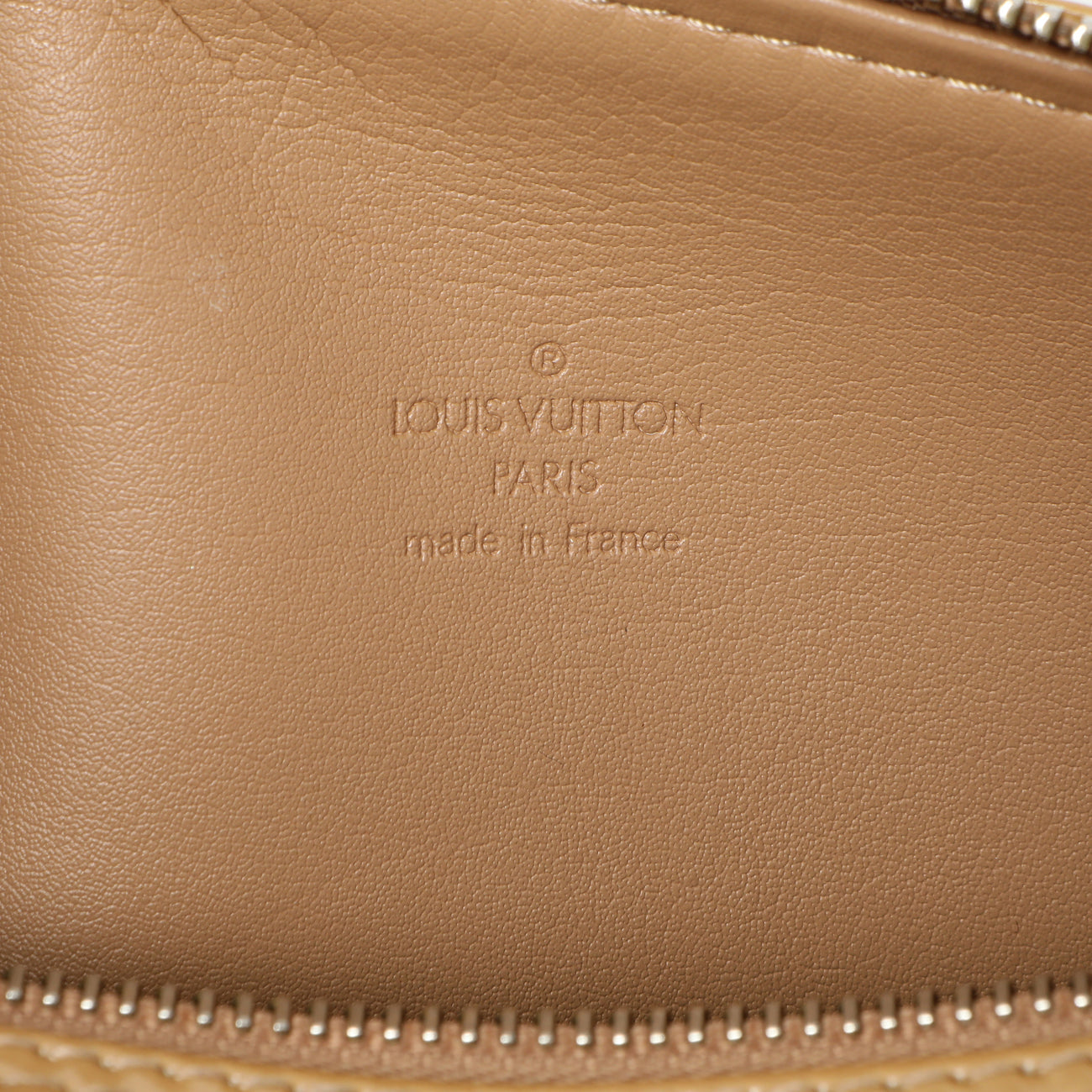 Exclusive Louis Vuitton Beige Vernis Bedford — Detail View