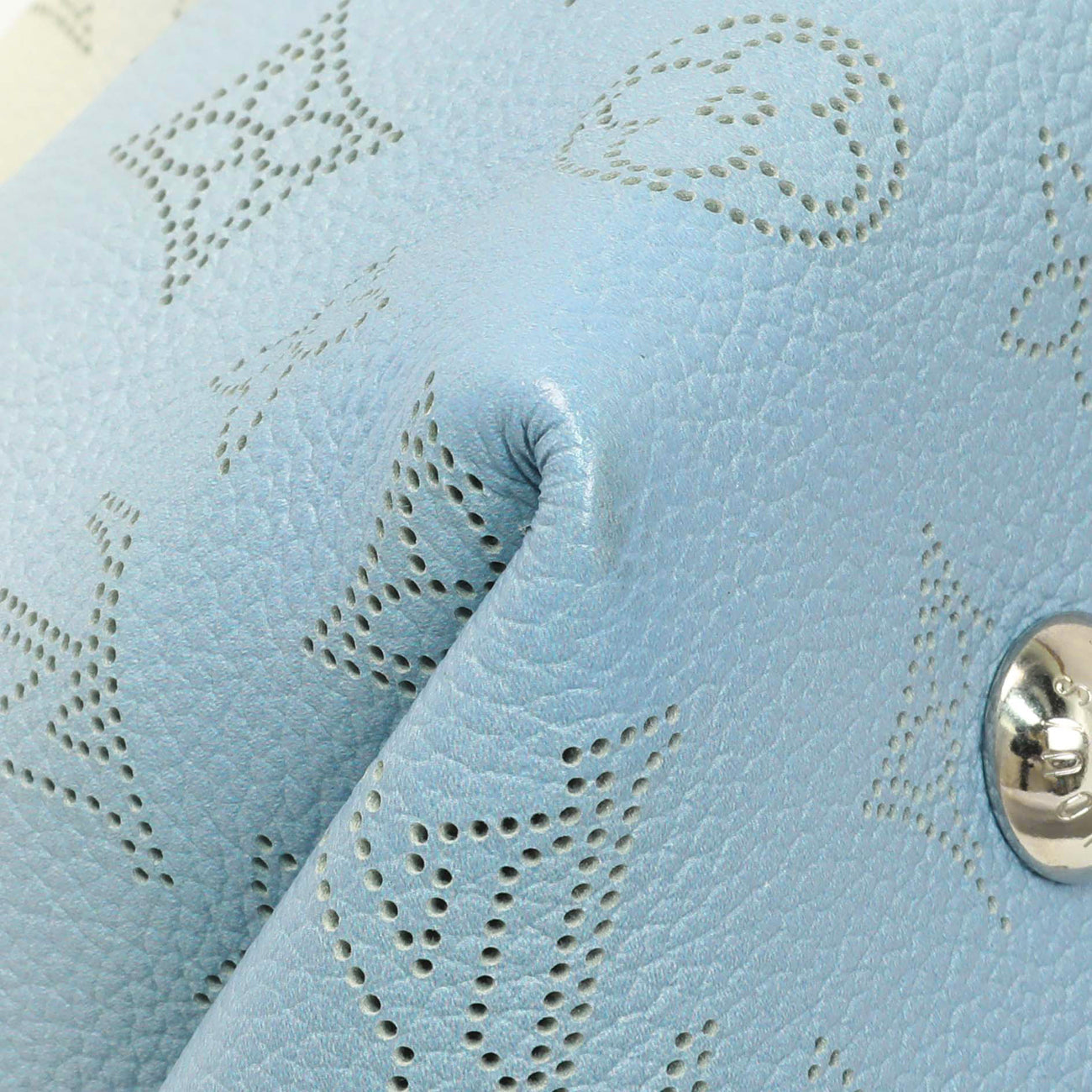 Exclusive Louis Vuitton Bleu Degrade Mahina Bella — Top View