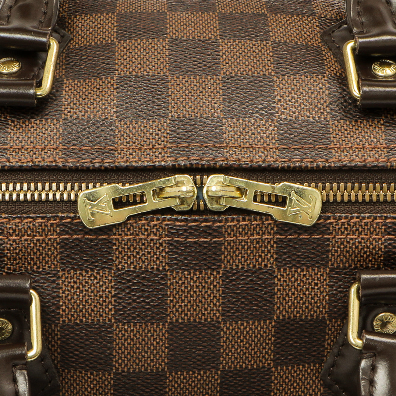 Exclusive Louis Vuitton Damier Ebene Speedy Bandouliere 30 — Alternate View 12