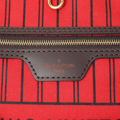 Exclusive Louis Vuitton Damier Ebene Neo Neverfull MM — Detail View