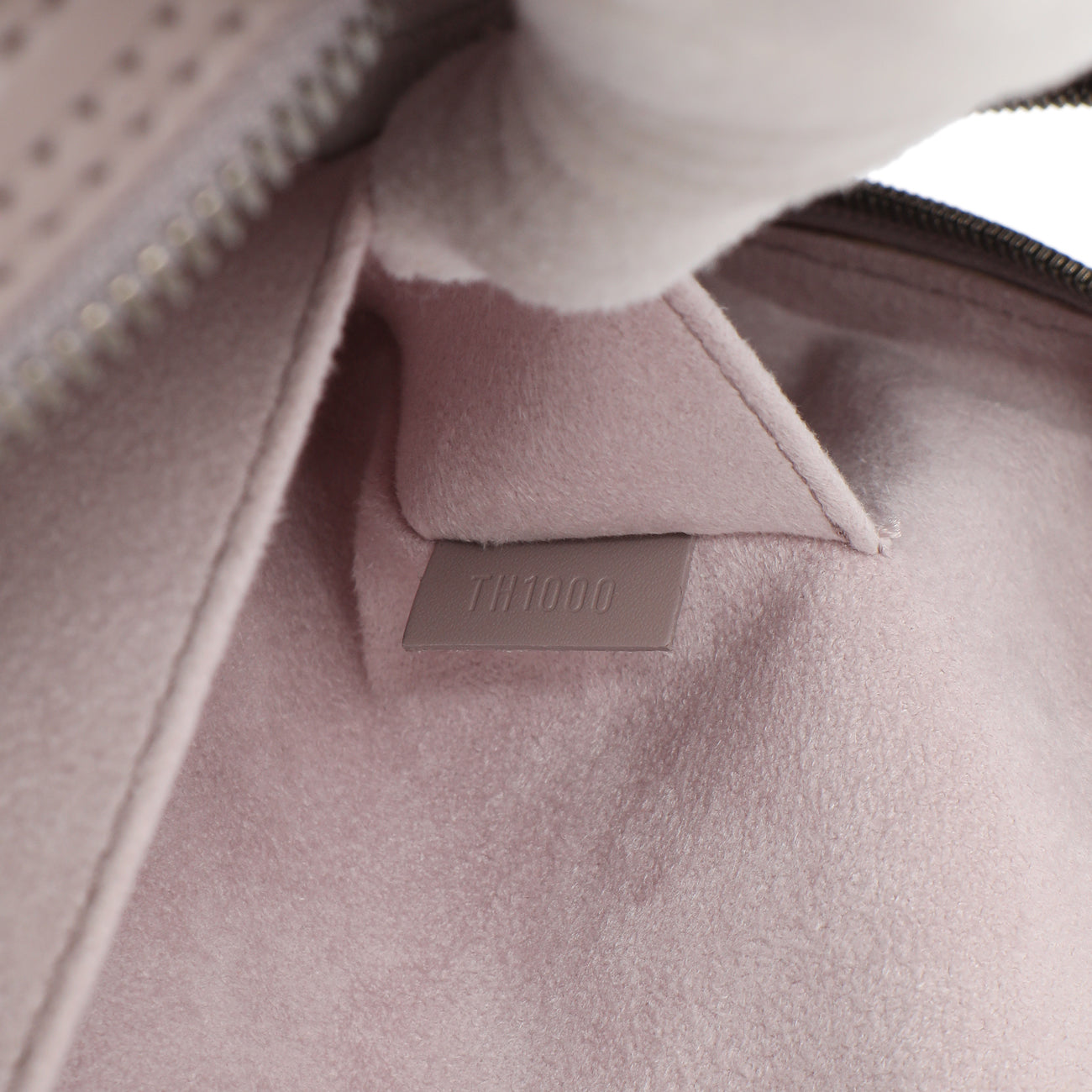 Exclusive Louis Vuitton Lilac Epi Jasmin — Lifestyle View