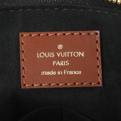Exclusive Louis Vuitton Monogram V Tote BB — Detail View
