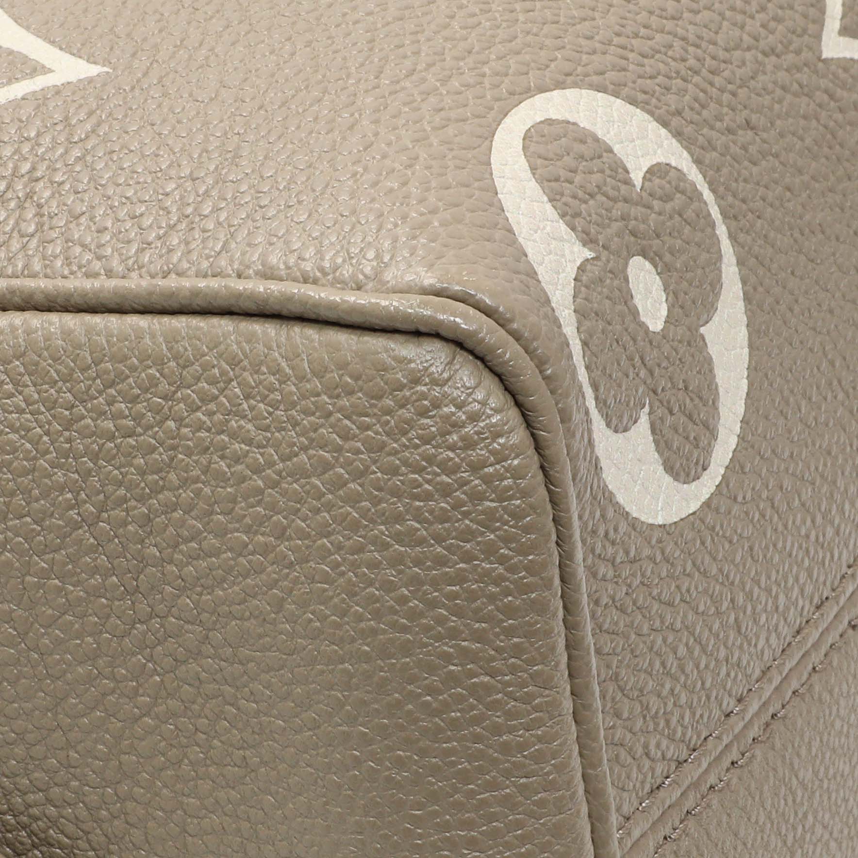 Exclusive Louis Vuitton Tourterelle Creme Empreinte Monogram Giant Speedy 20 Bandouliere — Top View