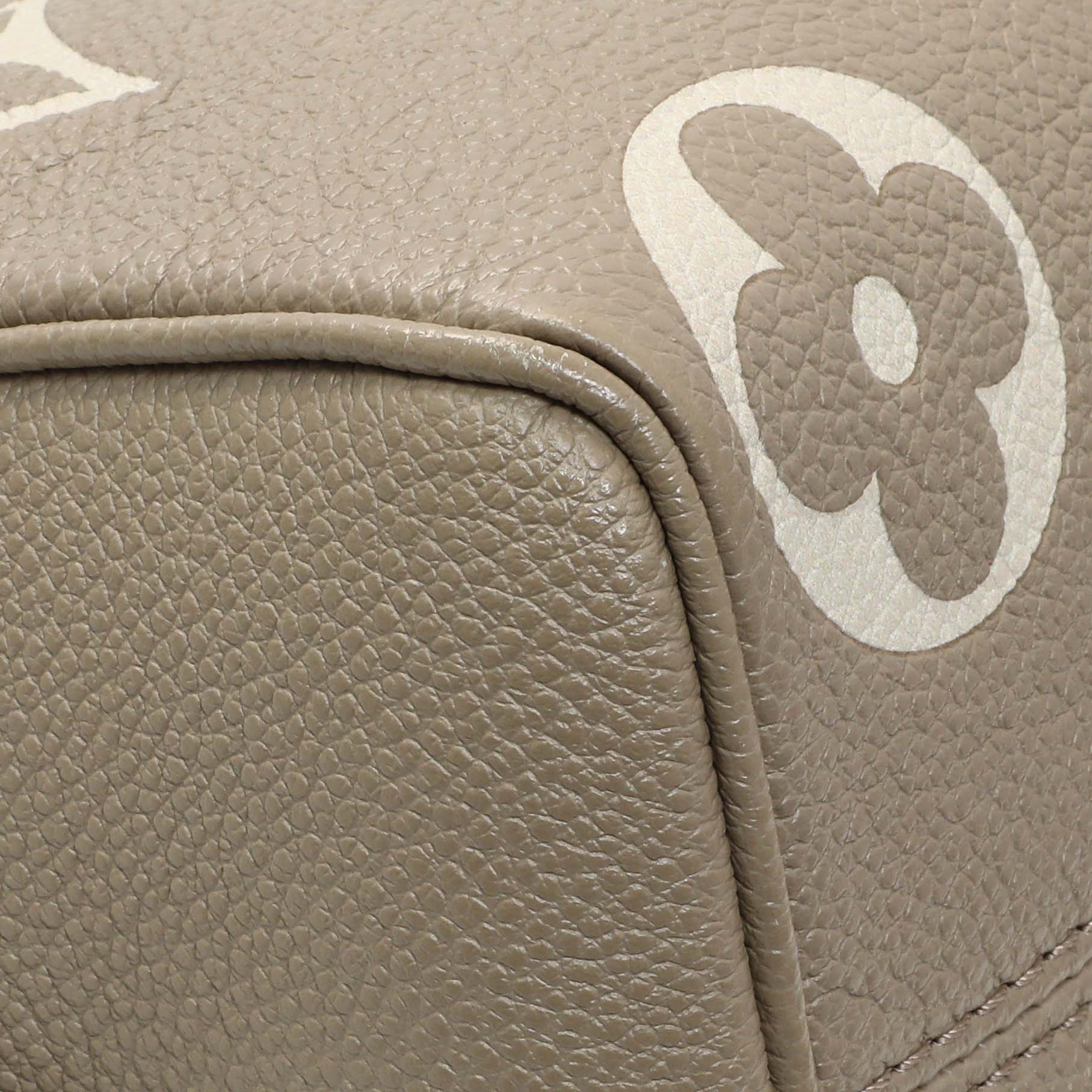 Exclusive Louis Vuitton Tourterelle Creme Empreinte Monogram Giant Speedy 20 Bandouliere — Lifestyle View