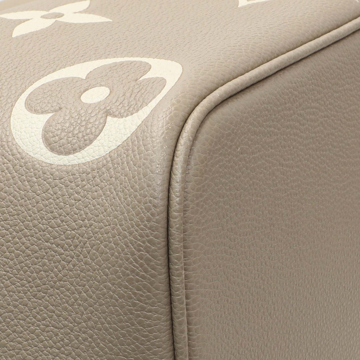 Exclusive Louis Vuitton Tourterelle Creme Empreinte Monogram Giant Neonoe MM — Top View