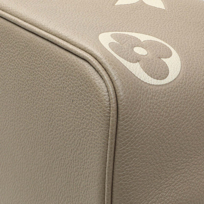 Exclusive Louis Vuitton Tourterelle Creme Empreinte Monogram Giant Neonoe MM — Detail View
