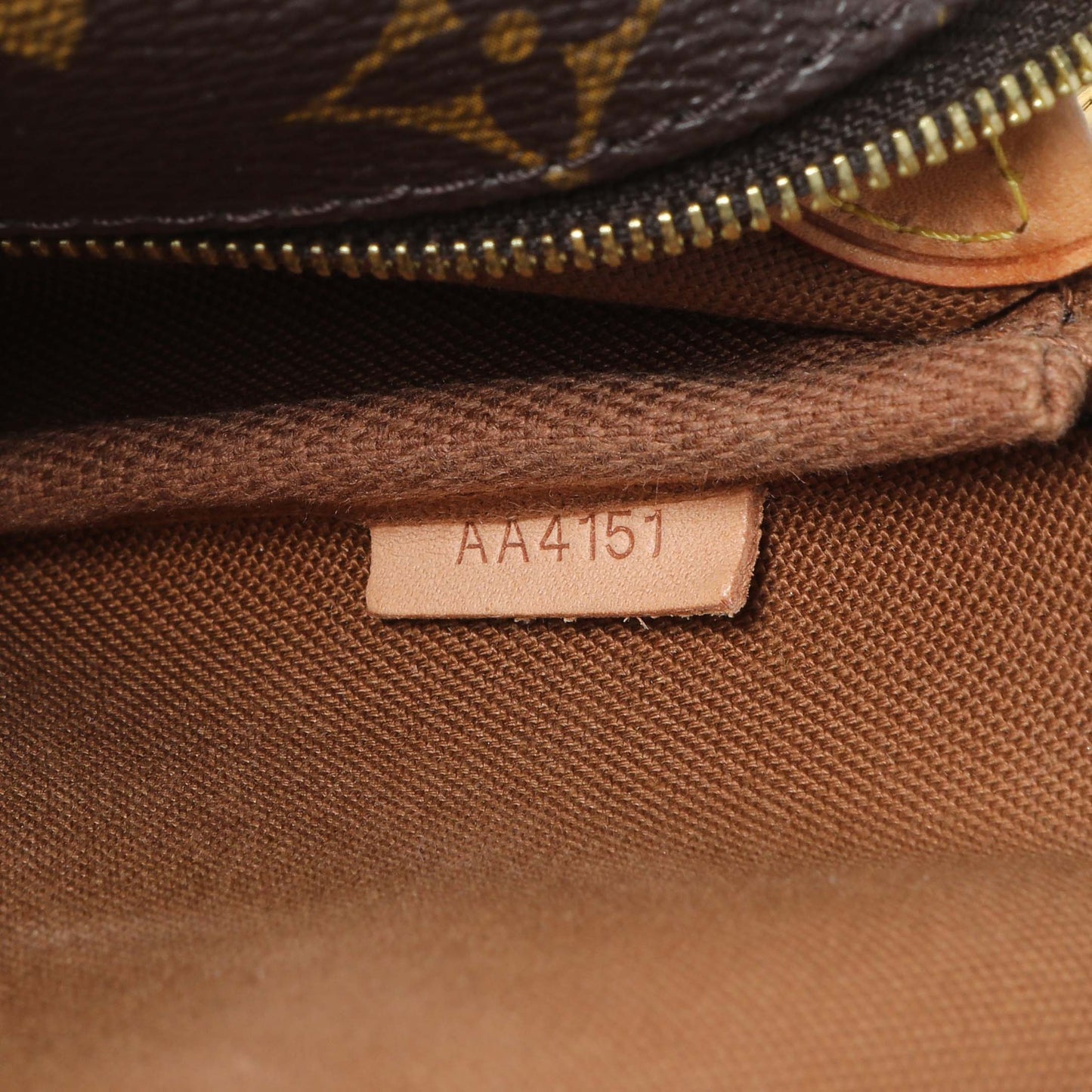 Exclusive Louis Vuitton Monogram Eva Clutch — Lifestyle View