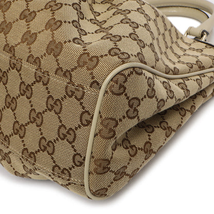 Exclusive Gucci Ivory Monogram Medium Sukey Tote — Detail View