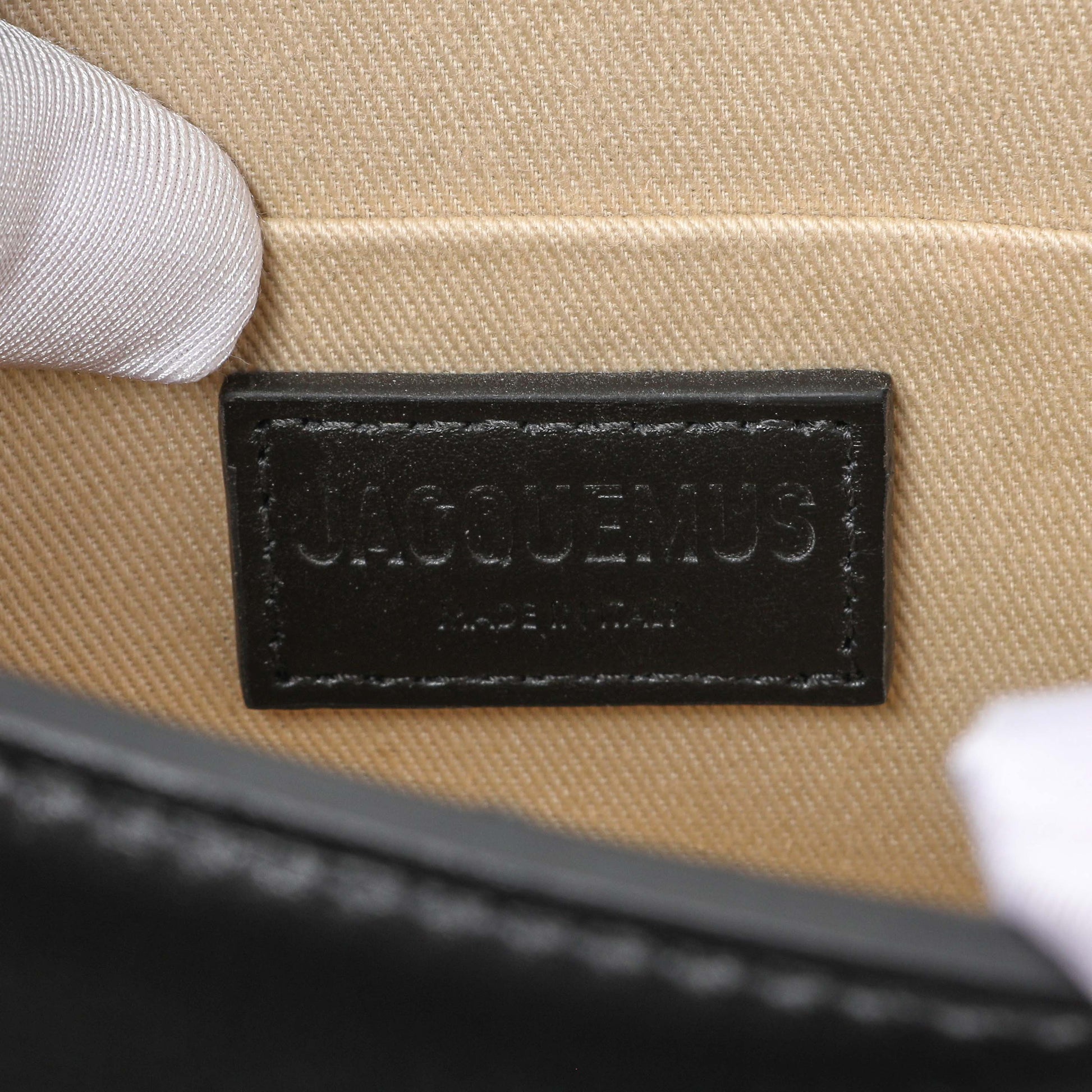 Exclusive Jacquemus Black Smooth Calfskin Le Chiquito Moyen — Detail View