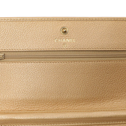 Exclusive Chanel Calfskin Camellia Wallet on Chain — Detail View