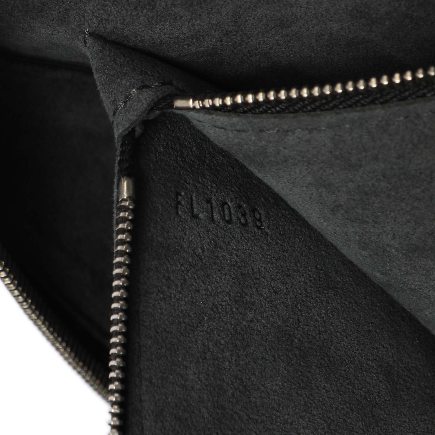 Exclusive Louis Vuitton Black Epi Pont-Neuf GM — Alternate View 10