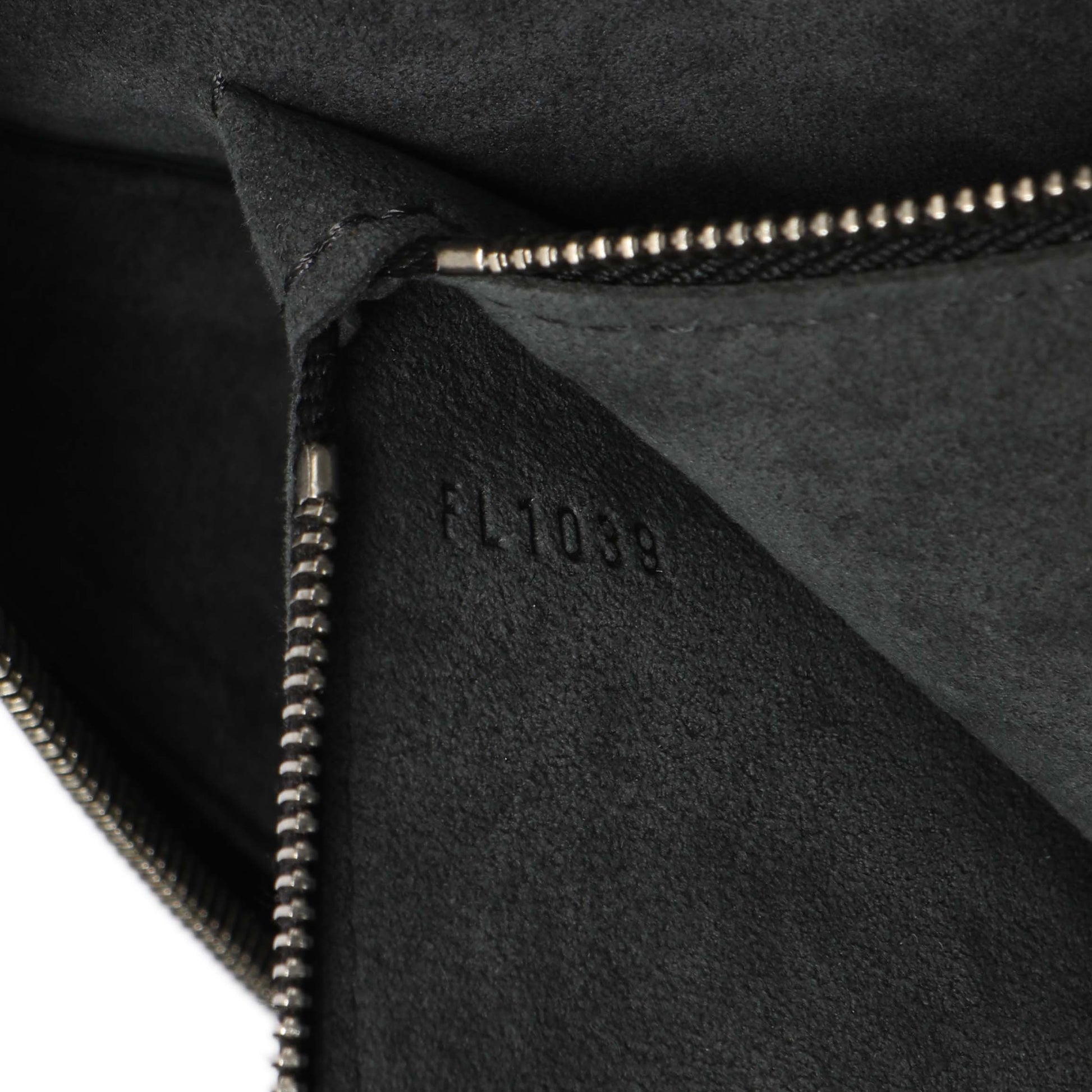Exclusive Louis Vuitton Black Epi Pont-Neuf GM — Alternate View 10