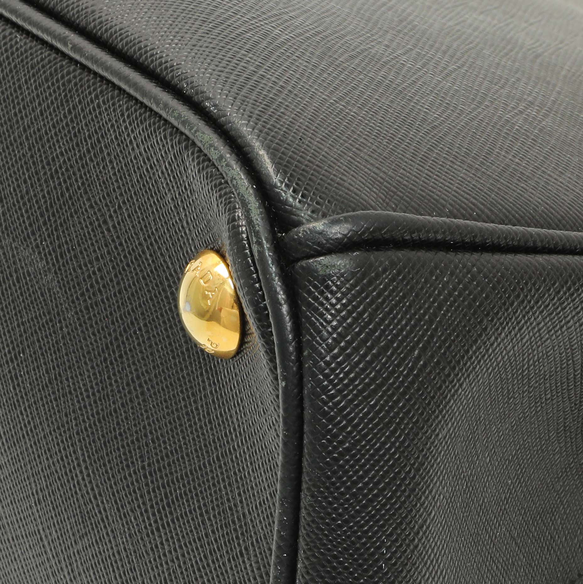Exclusive Prada Black Saffiano Medium Galleria Double Zip Tote — Detail View
