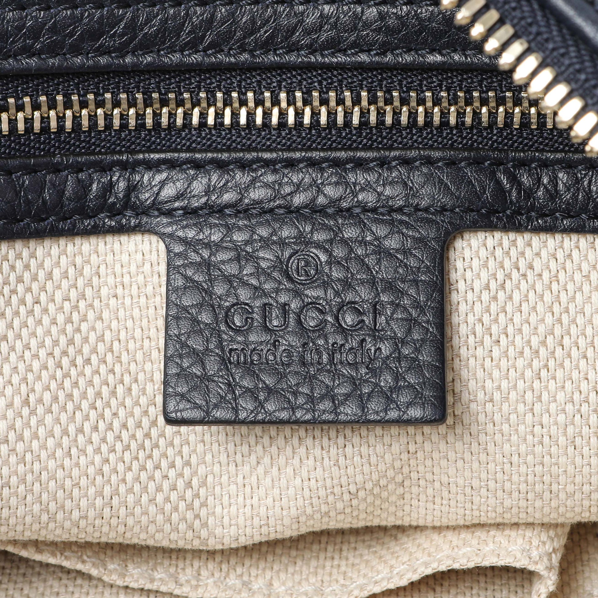 Exclusive Gucci Navy Blue Pebbled Calfskin Soho Hobo — Detail View