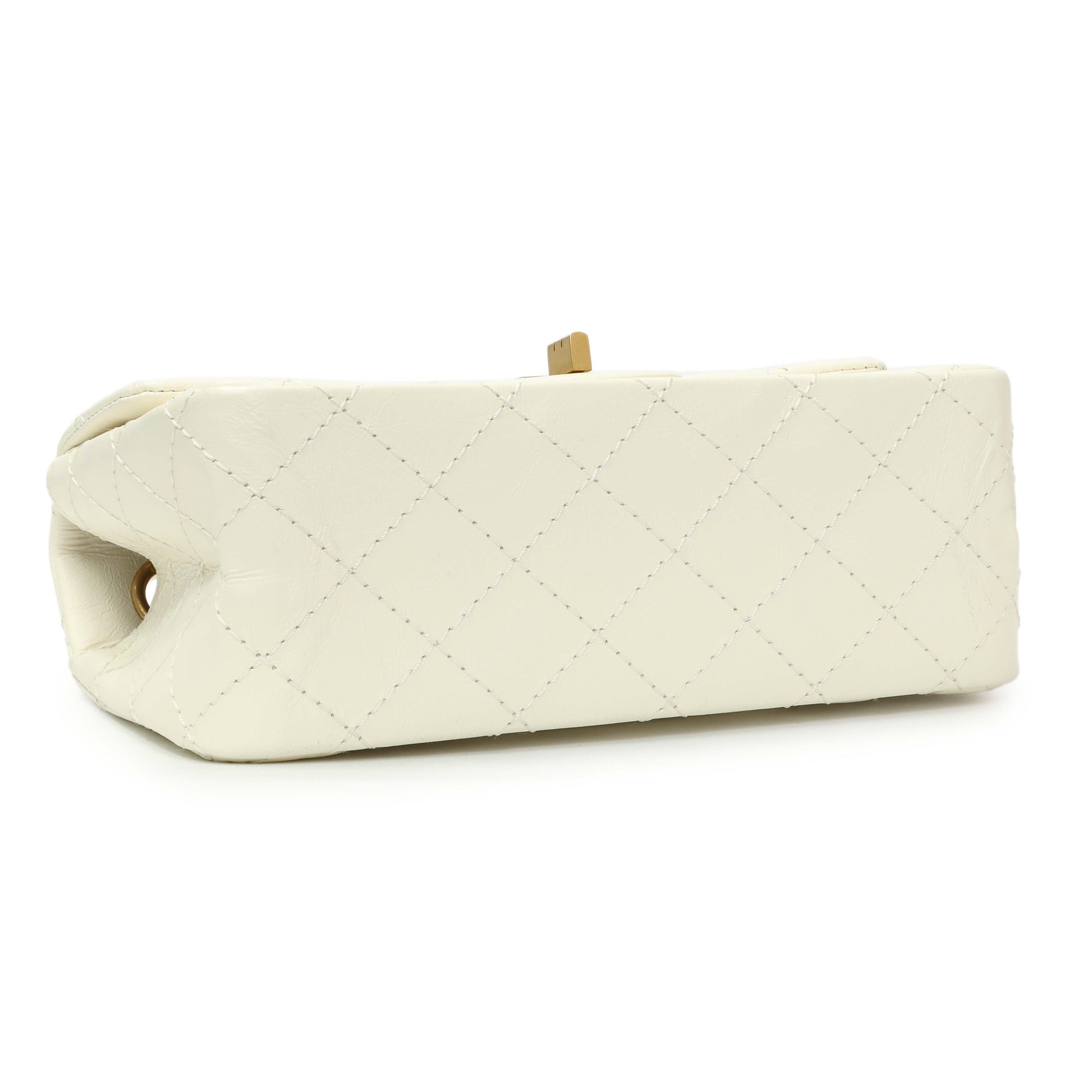 Exclusive Chanel White Quilted Aged Calfskin 2.55 Reissue Flap 224 — Back View