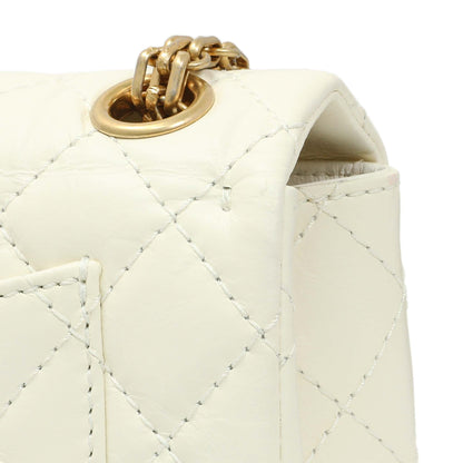 Exclusive Chanel White Quilted Aged Calfskin 2.55 Reissue Flap 224 — Alternate View 7