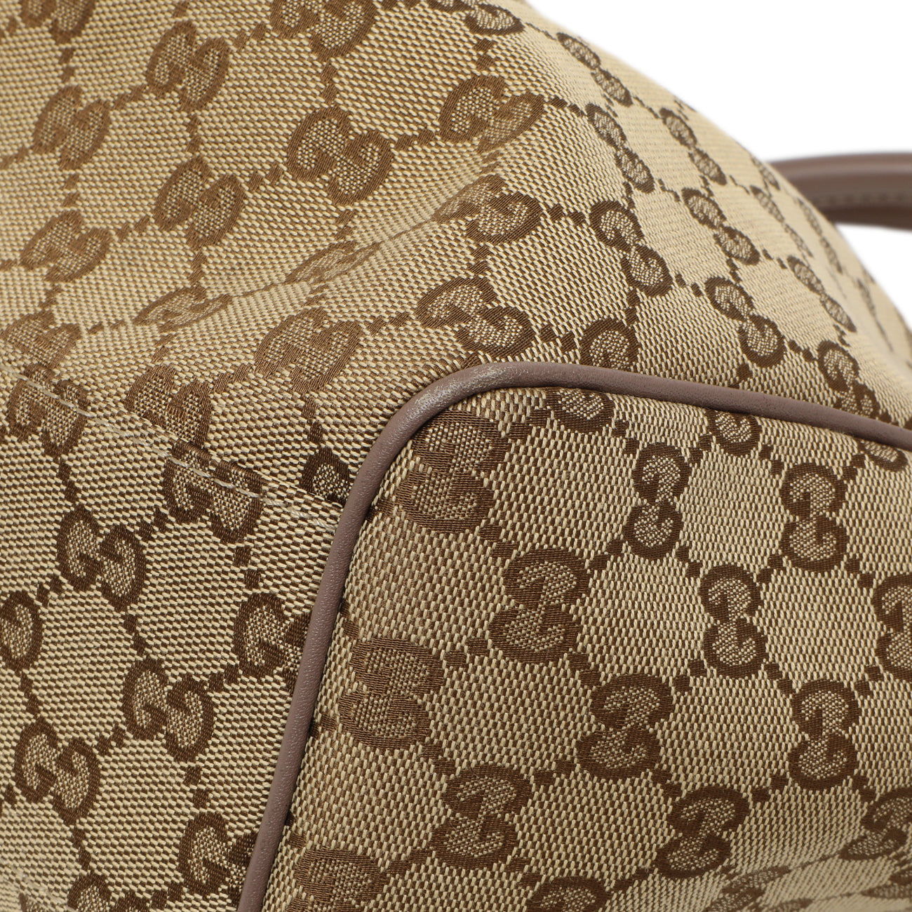 Exclusive Gucci Mauve Monogram Medium Sukey — Detail View