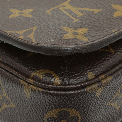 Exclusive Louis Vuitton Monogram Pochette Metis — Lifestyle View