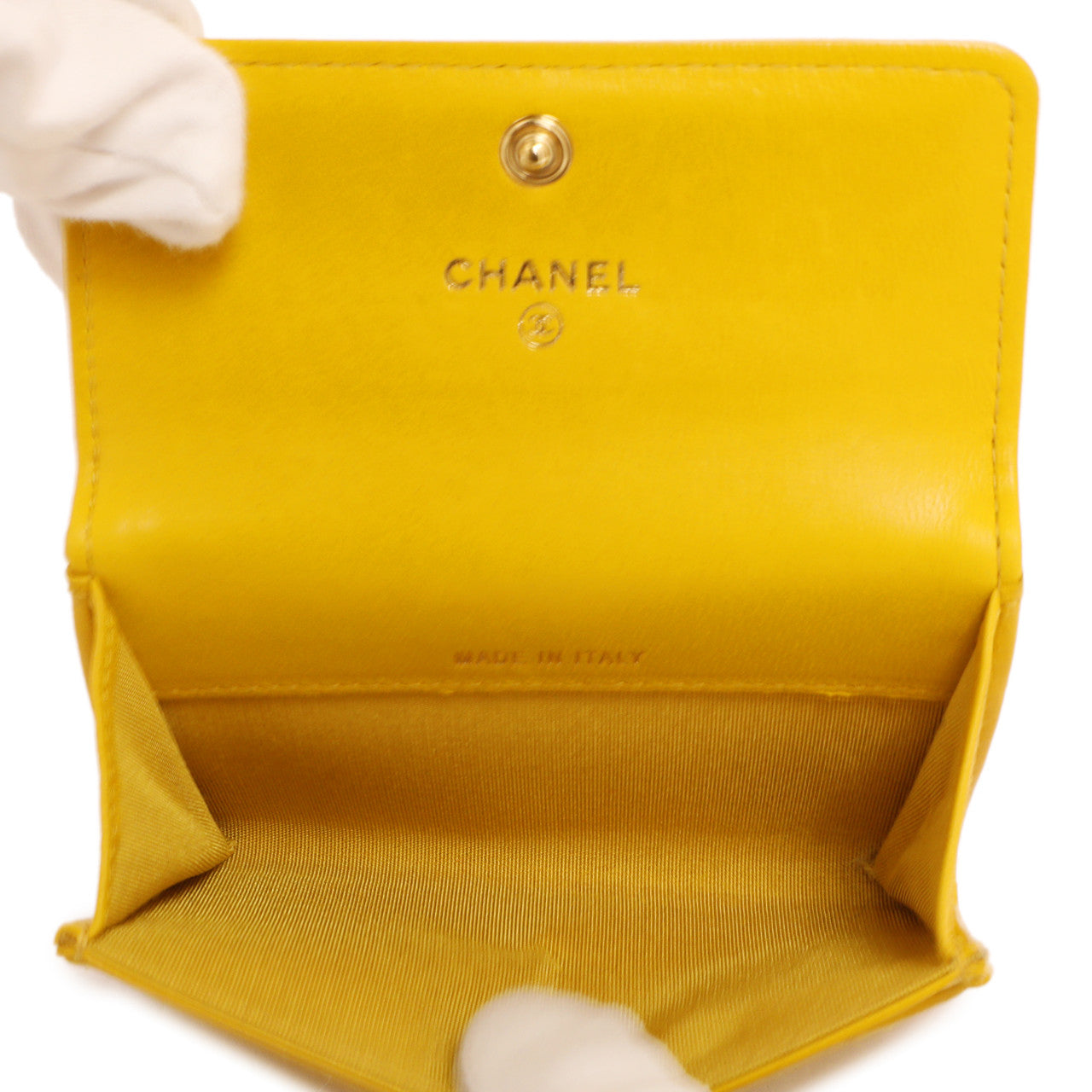 Exclusive Chanel Yellow Quilted Lambskin Boy Flap Card Holder — Alternate View 8