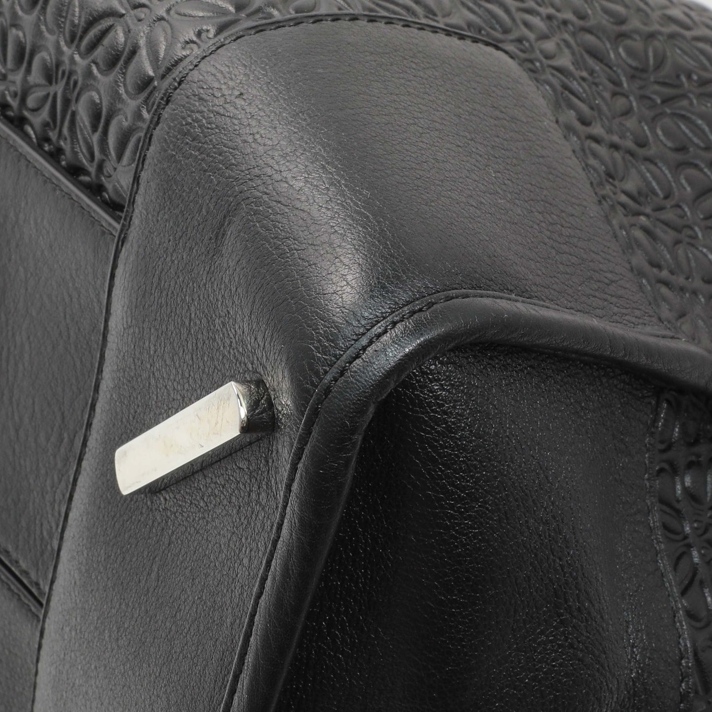Exclusive Loewe Black Embossed Repeat Calfskin Amazona 44 — Alternate View 7