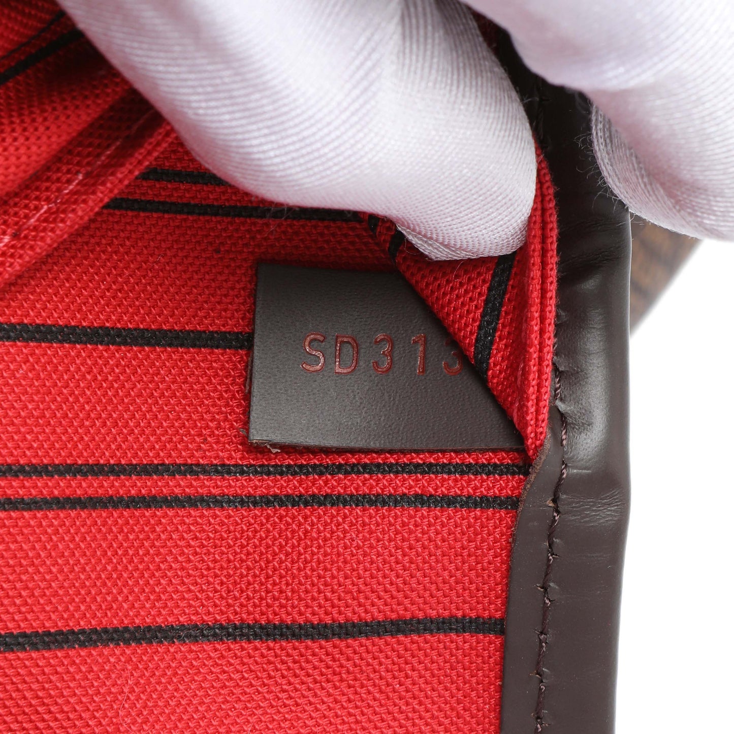 Exclusive Louis Vuitton Damier Ebene Neverfull MM — Alternate View 10