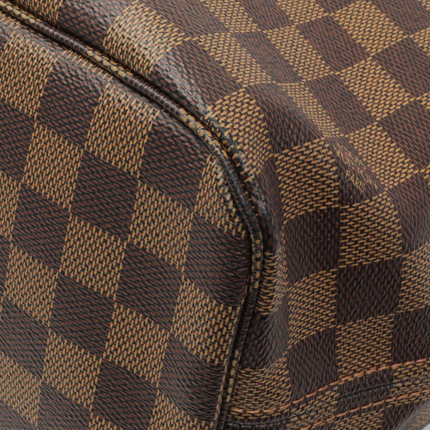 Exclusive Louis Vuitton Damier Ebene Neverfull MM — Detail View