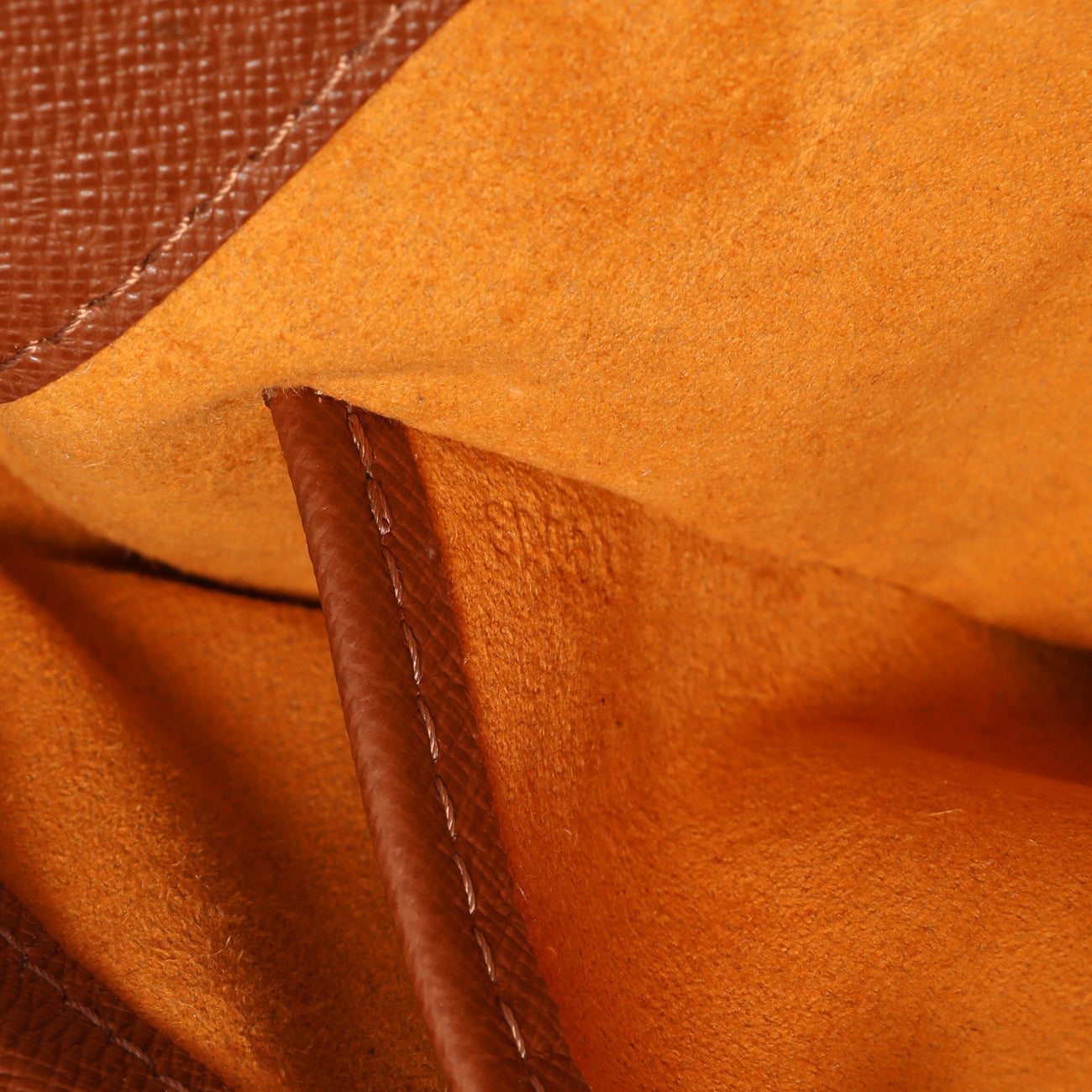 Exclusive Louis Vuitton Monogram Musette Tango — Alternate View 11