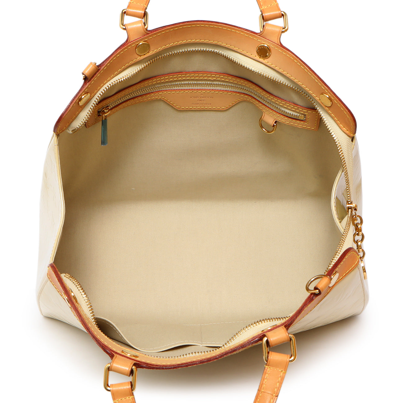 Exclusive Louis Vuitton Blanc Corail Vernis Brea MM — Alternate View 8