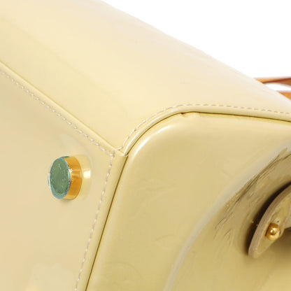 Exclusive Louis Vuitton Blanc Corail Vernis Brea MM — Detail View