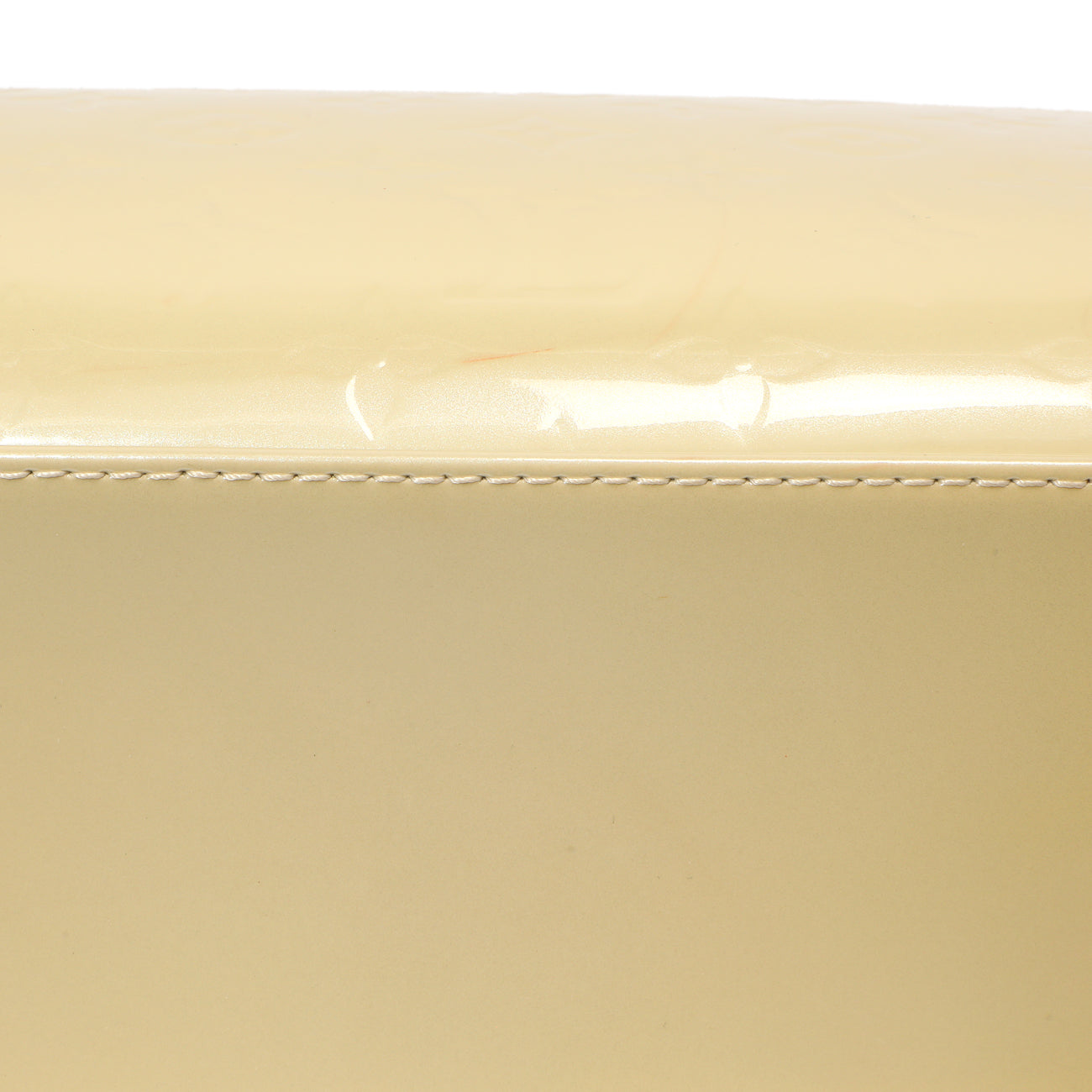 Exclusive Louis Vuitton Blanc Corail Vernis Brea MM — Alternate View 14