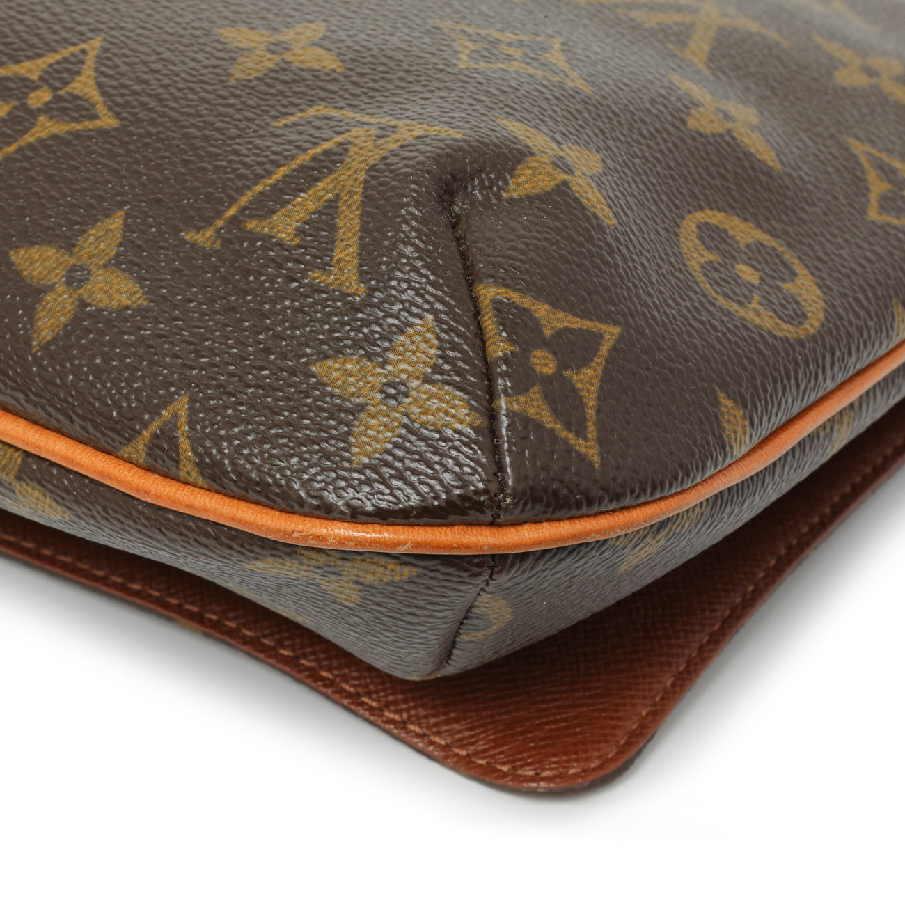 Exclusive Louis Vuitton Monogram Musette Tango — Alternate View 8