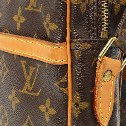 Exclusive Louis Vuitton Monogram Danube 21 — Alternate View 15