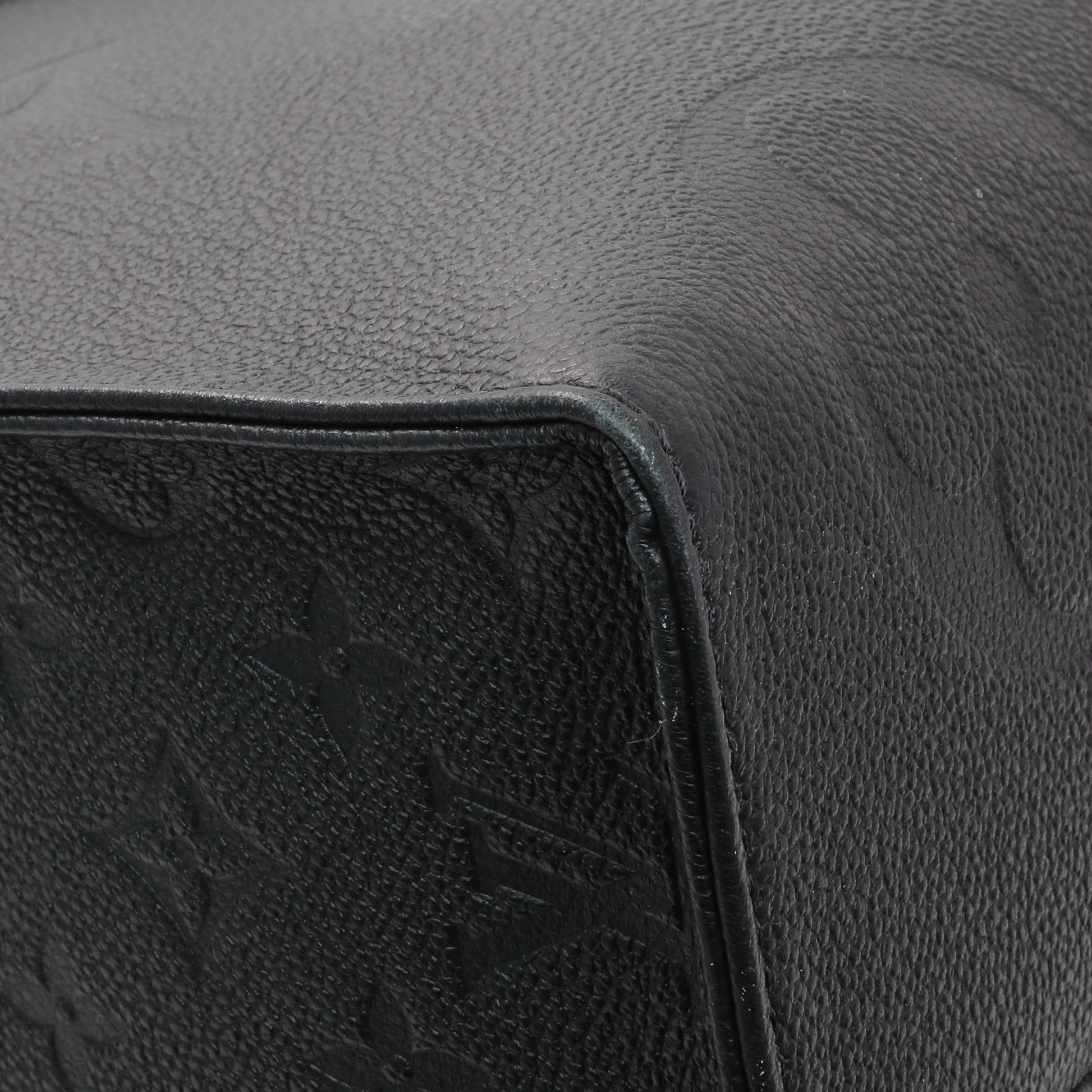 Exclusive Louis Vuitton Black Empreinte Onthego GM — Lifestyle View