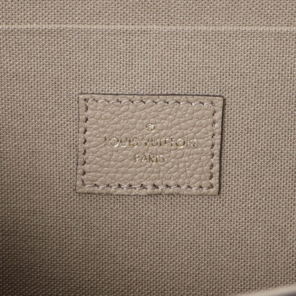 Exclusive Louis Vuitton Tourterelle Empreinte Pochette Felicie Chain Wallet — Lifestyle View