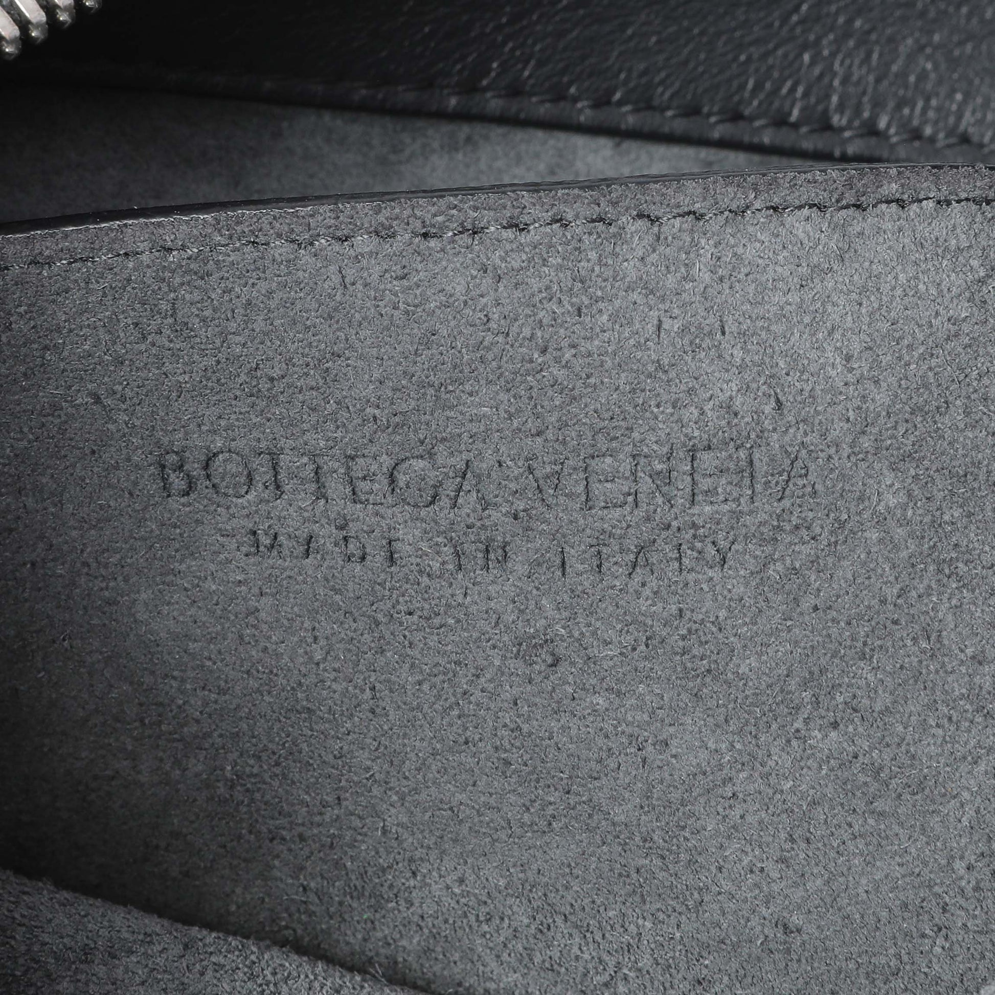 Exclusive Bottega Venetta Virgule Messenger Bag — Detail View