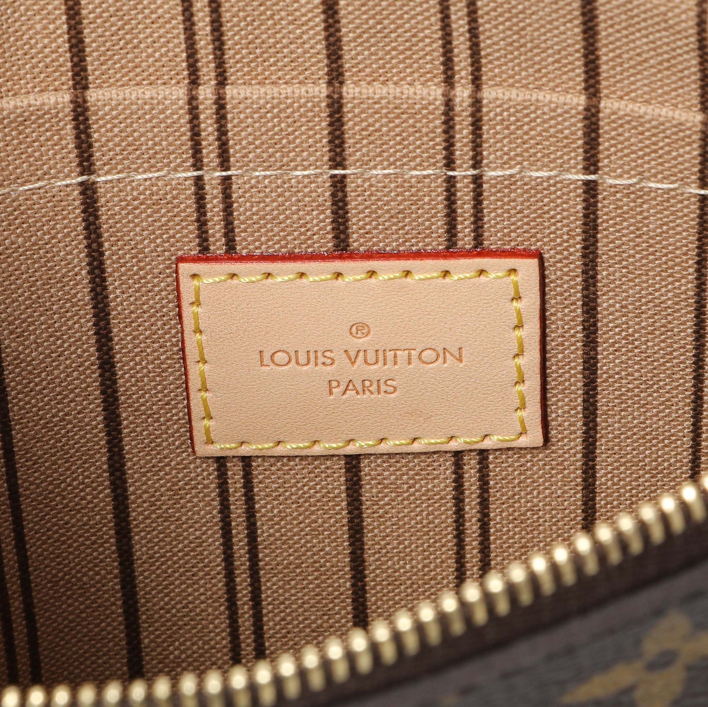 Exclusive Louis Vuitton Monogram Neverfull MM GM Pochette — Detail View