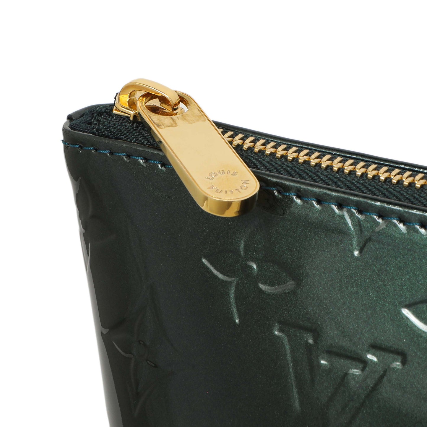 Exclusive Louis Vuitton Bleu Nuit Vernis Bellevue PM — Lifestyle View