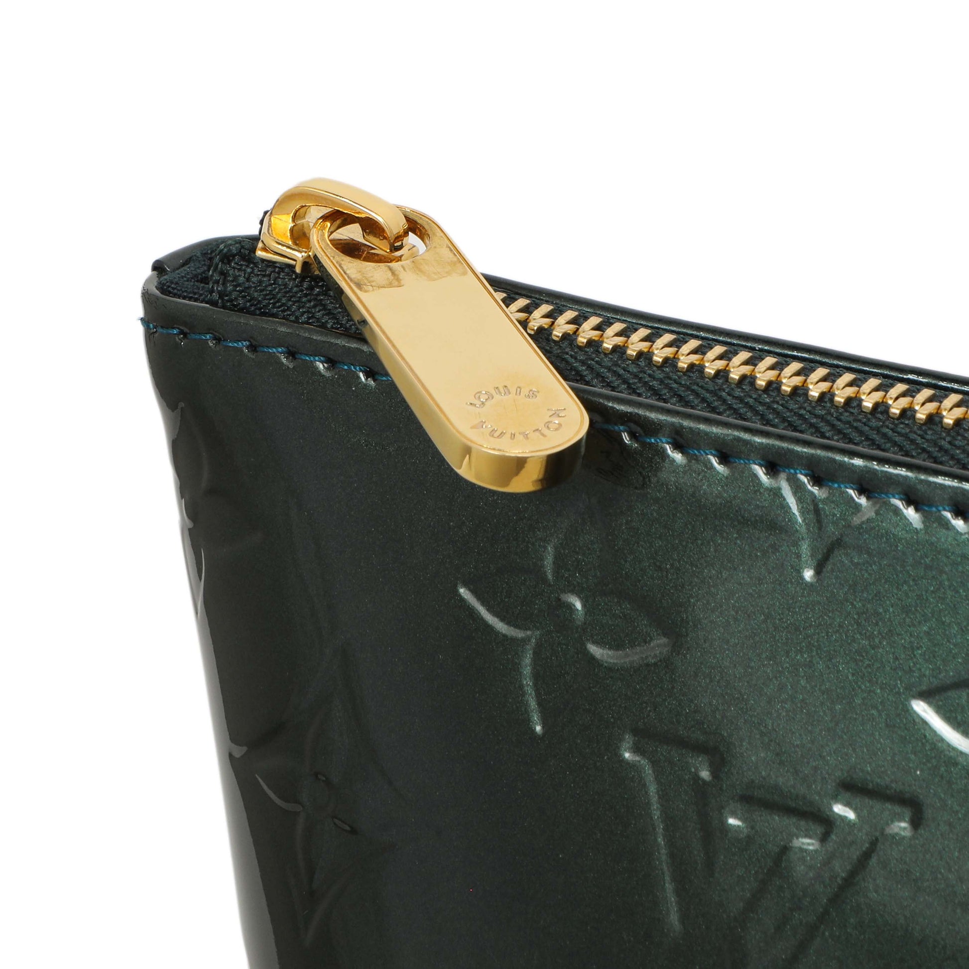 Exclusive Louis Vuitton Bleu Nuit Vernis Bellevue PM — Lifestyle View