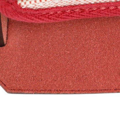 Exclusive Hermes Vache Hunter Rouge Piment Toile Pegase Pop Herbag Zip Retourne 31 PM — Lifestyle View