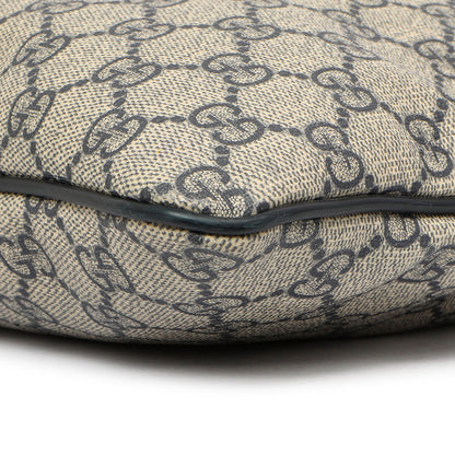 Exclusive Gucci GG Plus Monogram Large Flat Messenger Bag — Detail View
