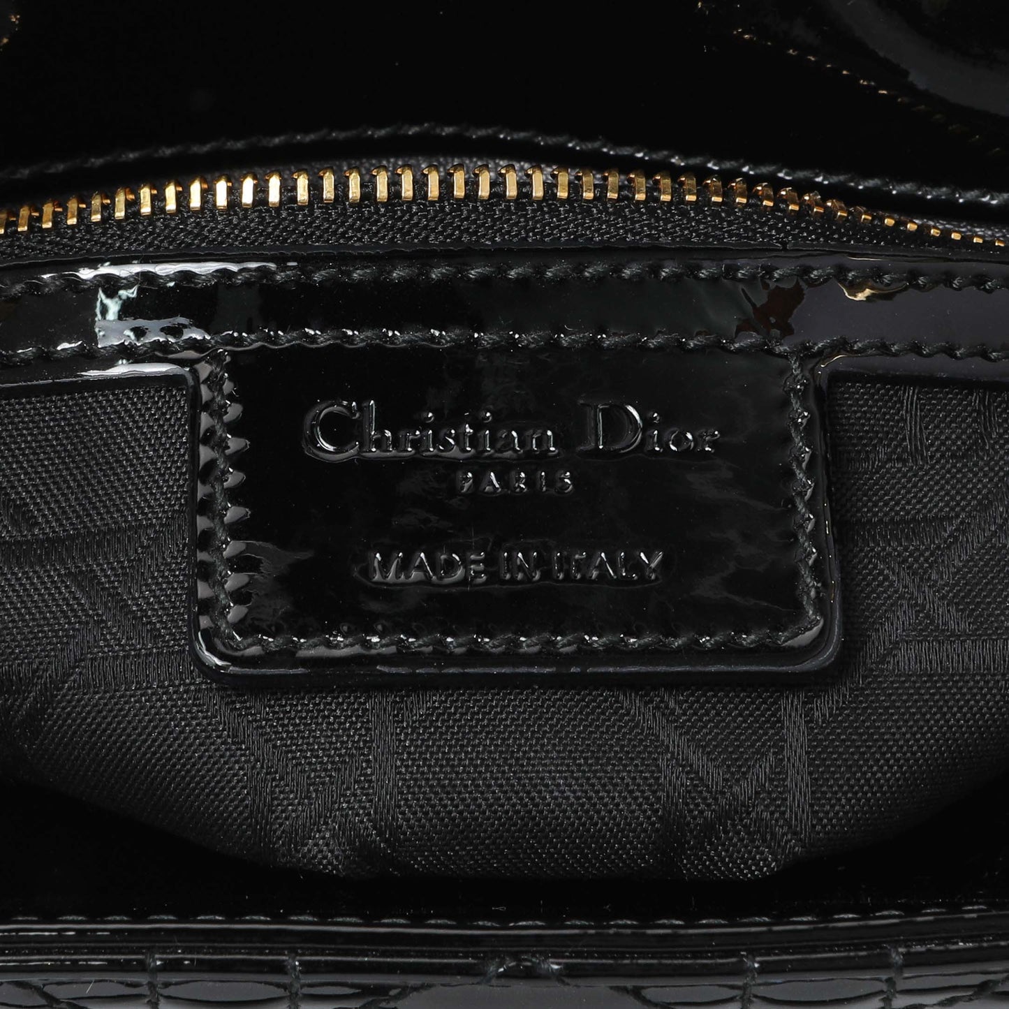 Exclusive Christian Dior Patent Cannage Medium Lady Dior — Detail View