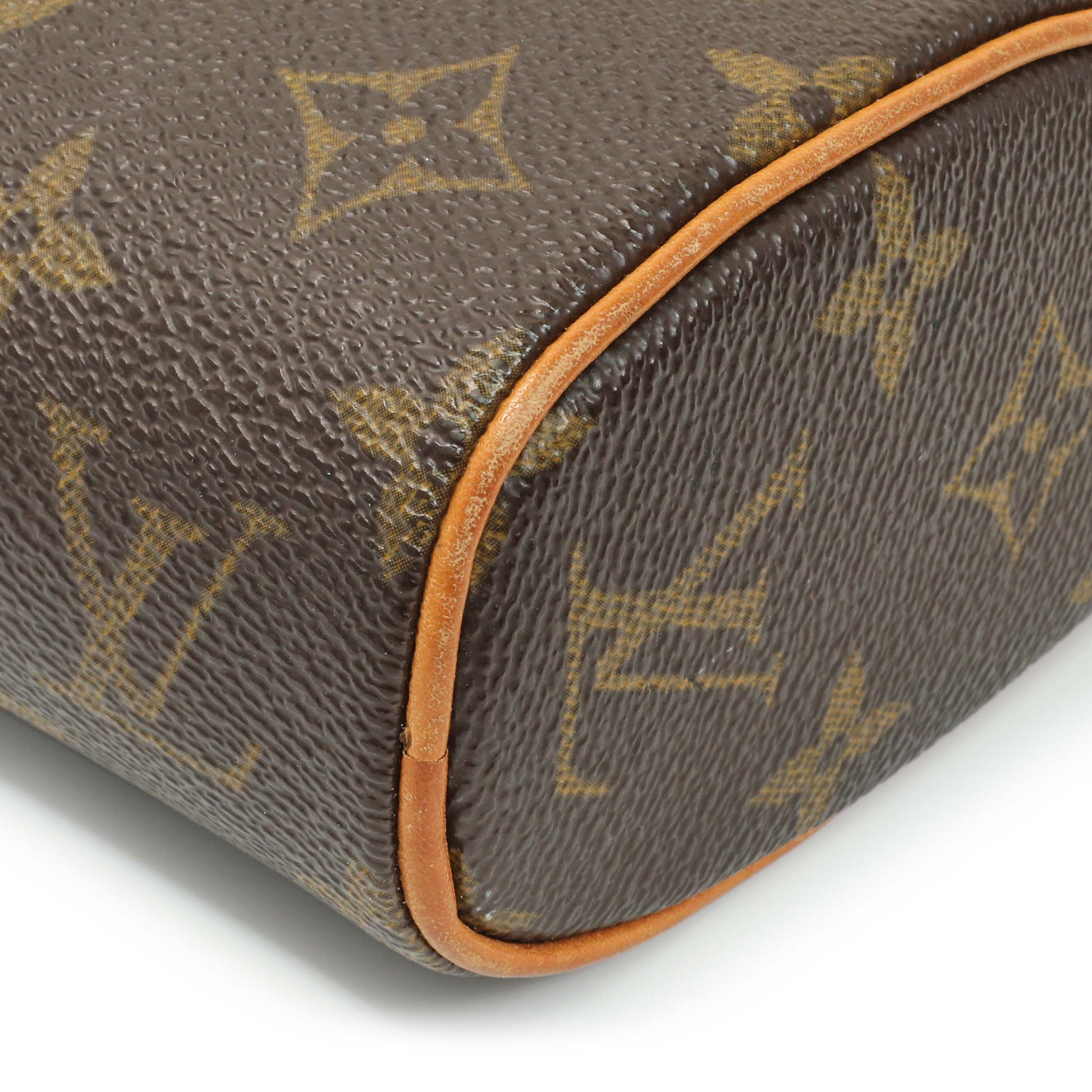 Exclusive Louis Vuitton Monogram Sonatine — Detail View