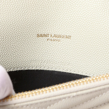 Exclusive Saint Laurent Crema Grain De Poudre Matelasse Chevron Monogram Envelope Chain Wallet — Detail View