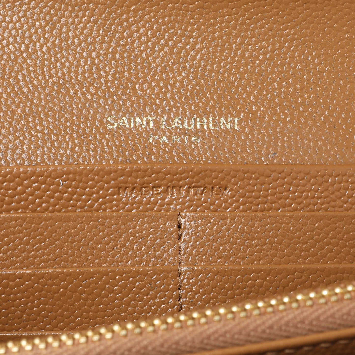 Exclusive Saint Laurent Brown Grain De Poudre Matelasse Chevron Monogram Flap Wallet — Alternate View 9