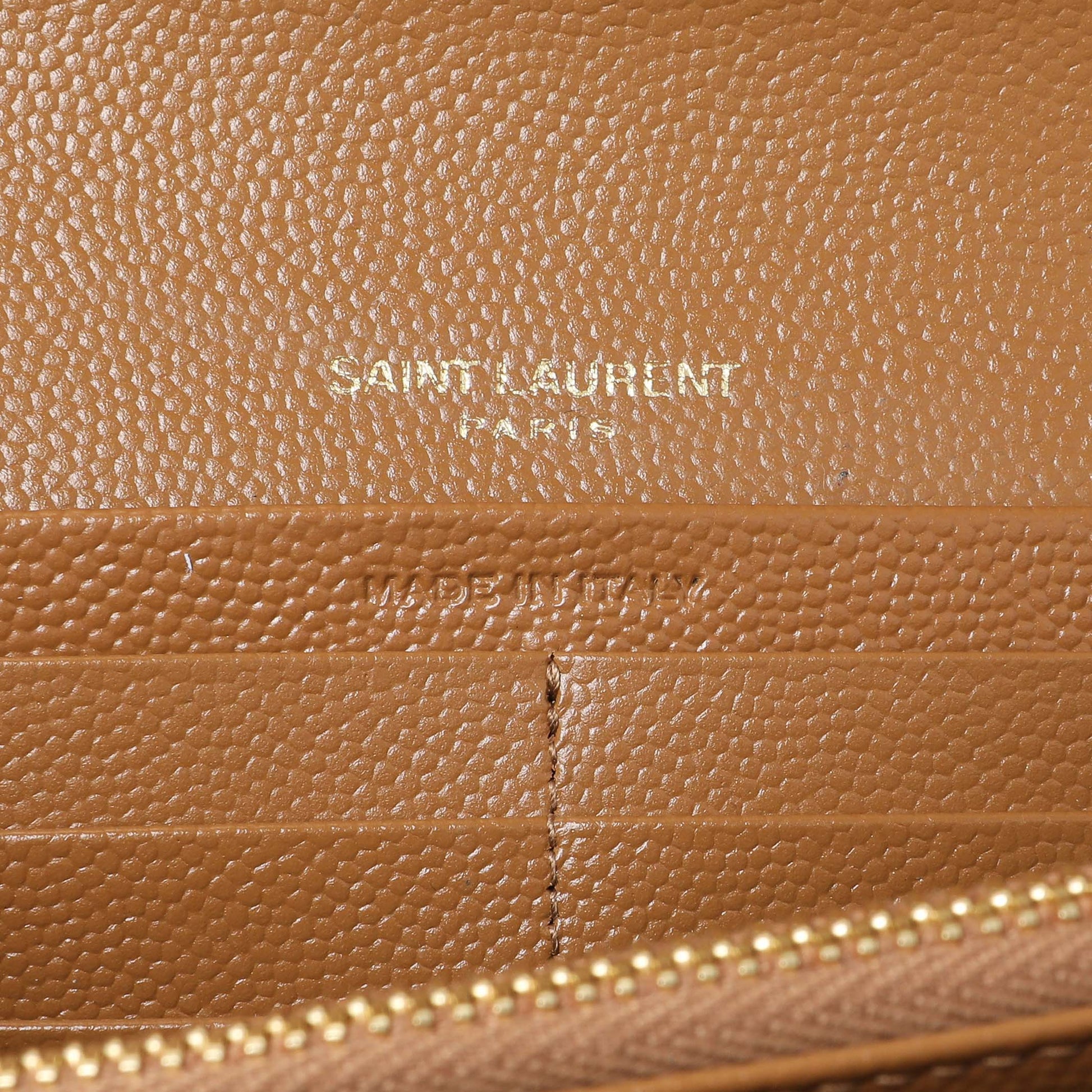 Exclusive Saint Laurent Brown Grain De Poudre Matelasse Chevron Monogram Flap Wallet — Alternate View 9