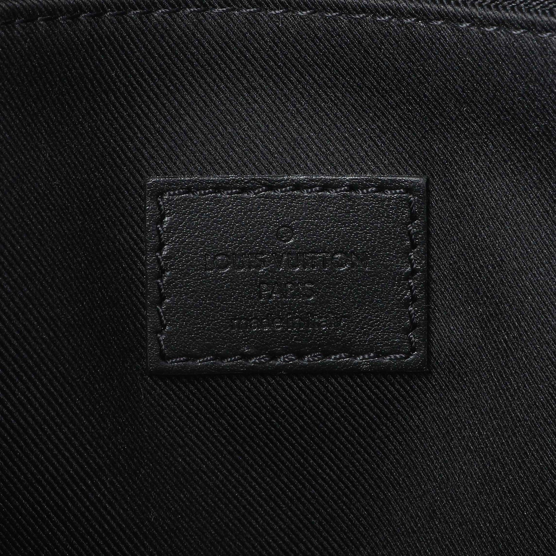 Exclusive Louis Vuitton Monogram Eclipse Sac Plat Horizontal Zipper — Alternate View 9