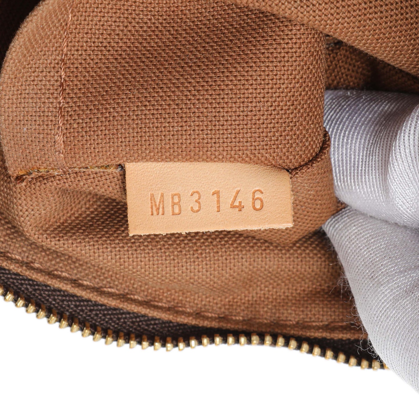 Exclusive Louis Vuitton Monogram Pochette Accessories — Alternate View 10