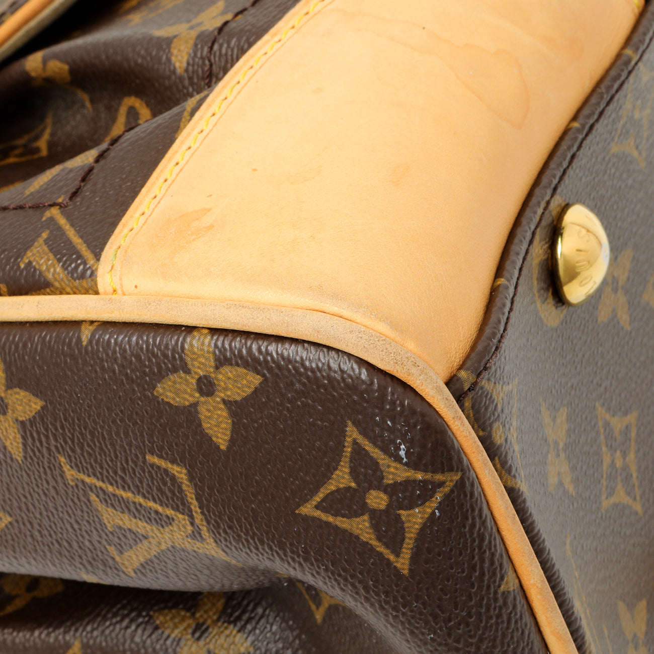 Exclusive Louis Vuitton Monogram Beverly MM — Top View