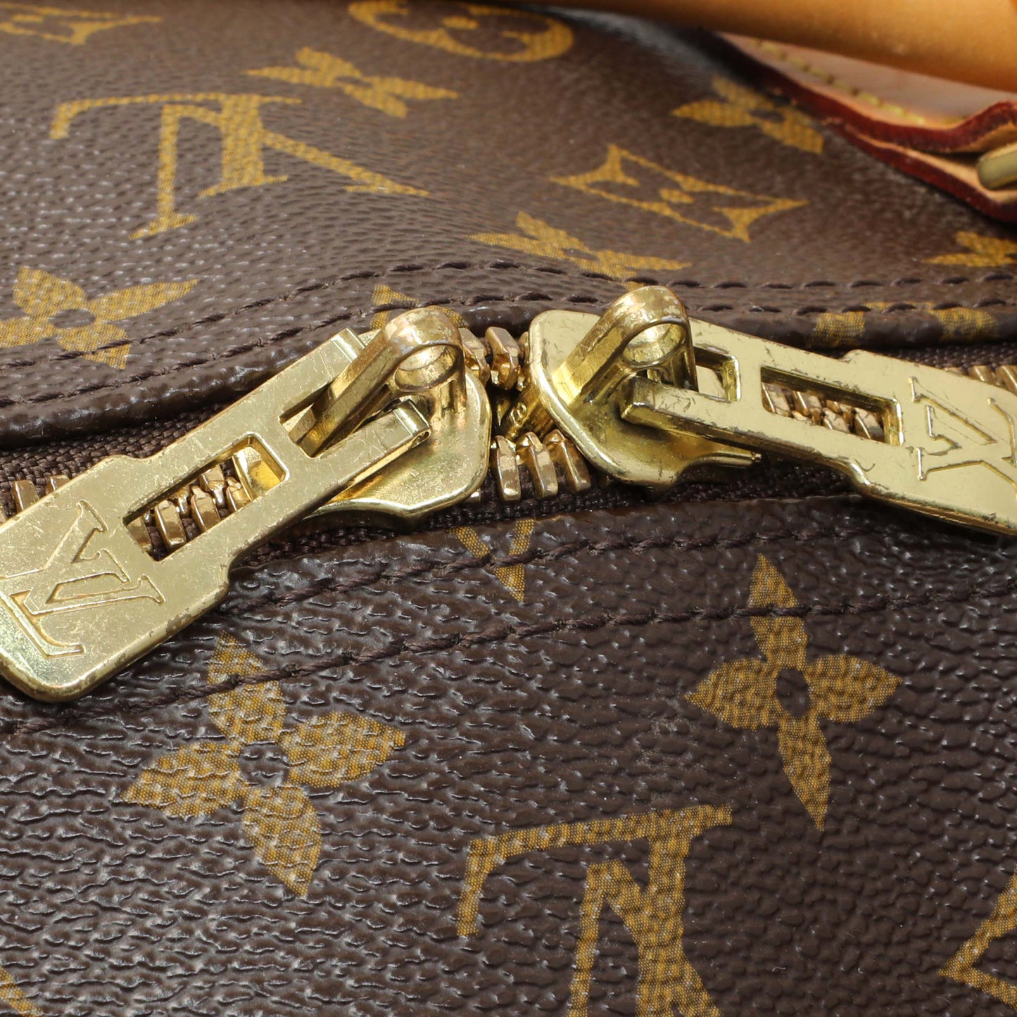 Exclusive Louis Vuitton Monogram Keepall 60 — Alternate View 16