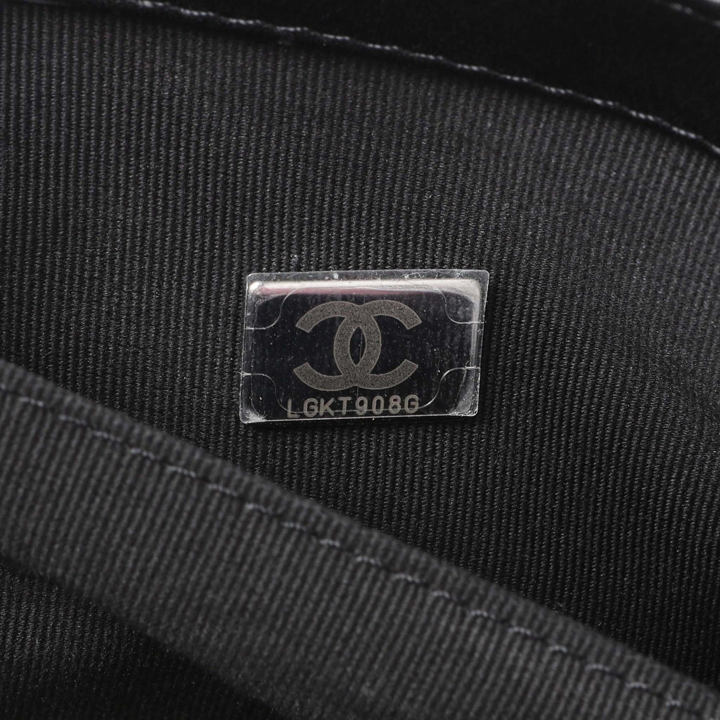 Exclusive Chanel Black Quilted Calfskin New Medium Boy Flap — Alternate View 10